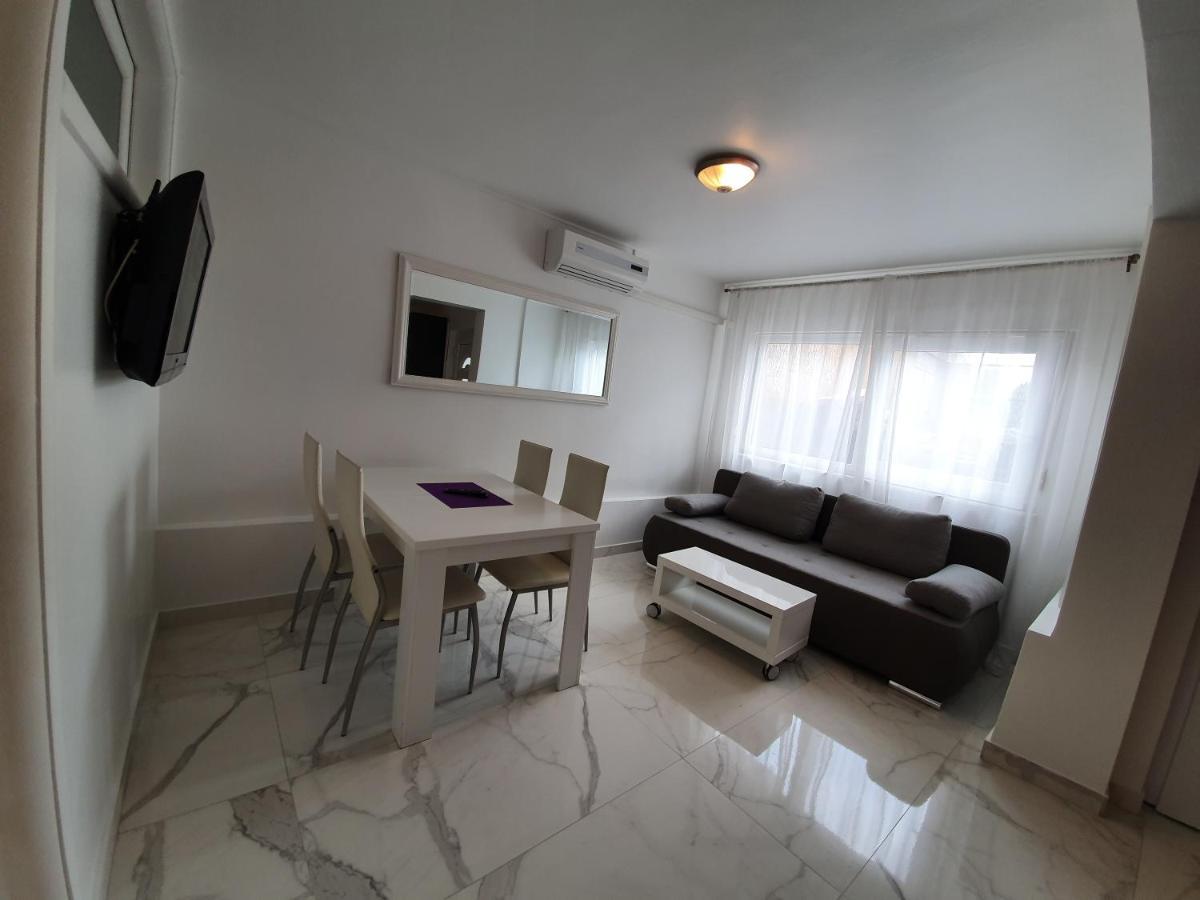 Luxury Apartments Domgjoni Подстрана Экстерьер фото
