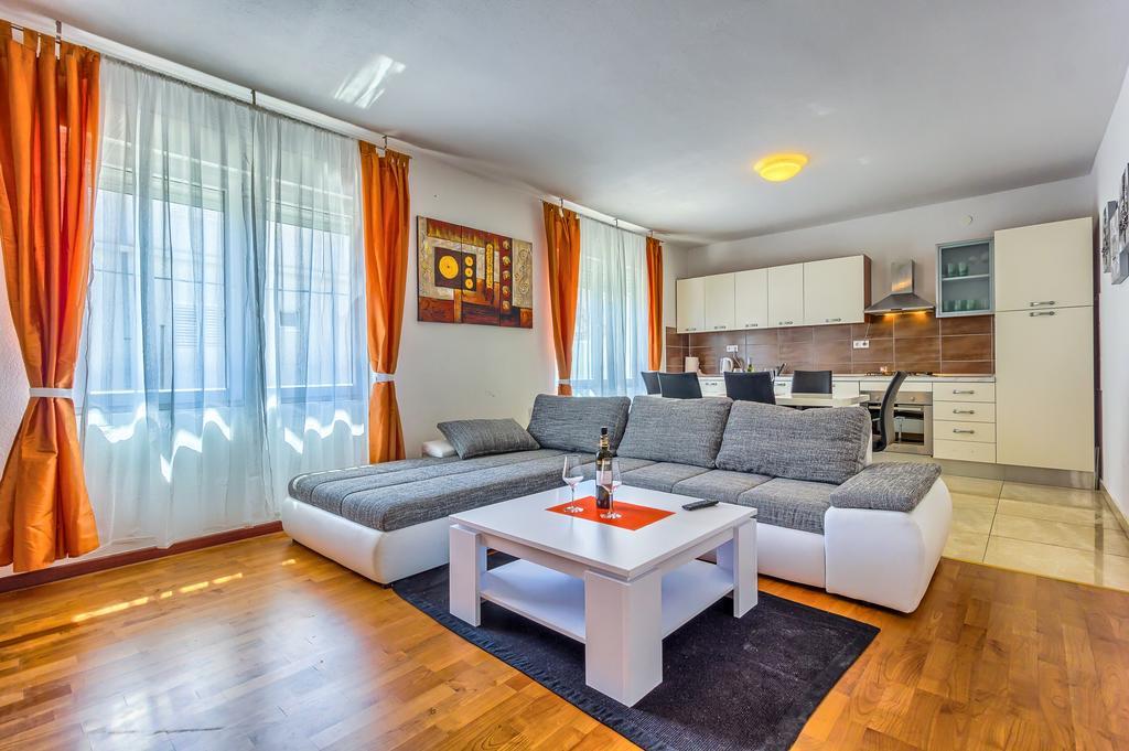 Luxury Apartments Domgjoni Подстрана Экстерьер фото