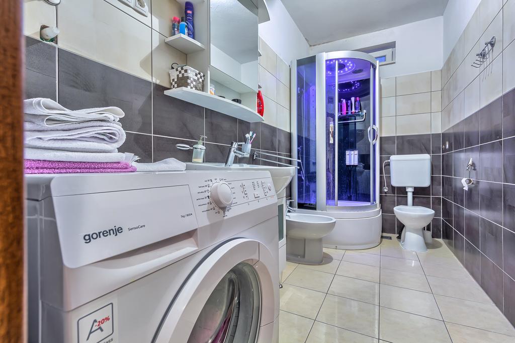Luxury Apartments Domgjoni Подстрана Экстерьер фото